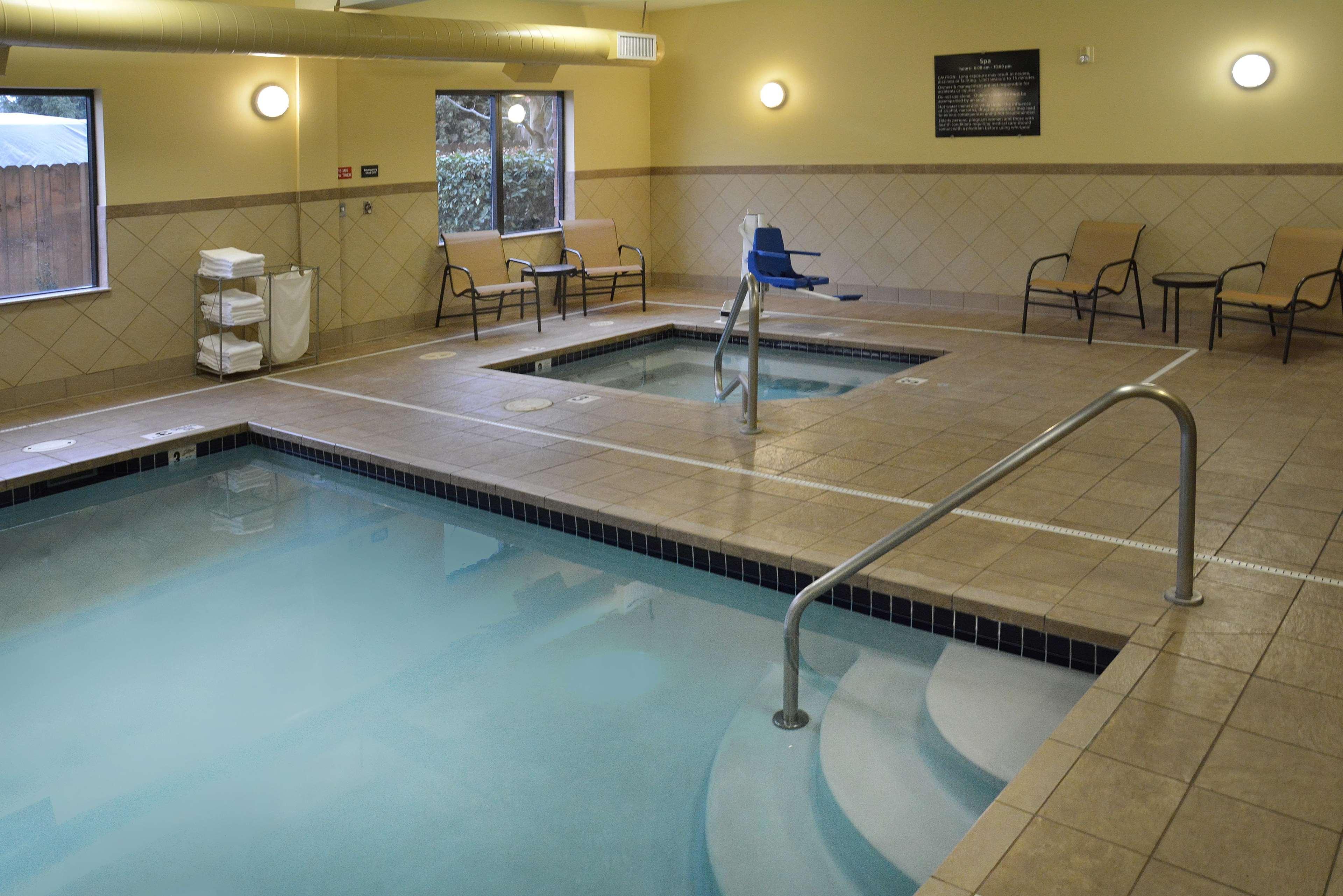 Hampton Inn Медфорд Екстер'єр фото