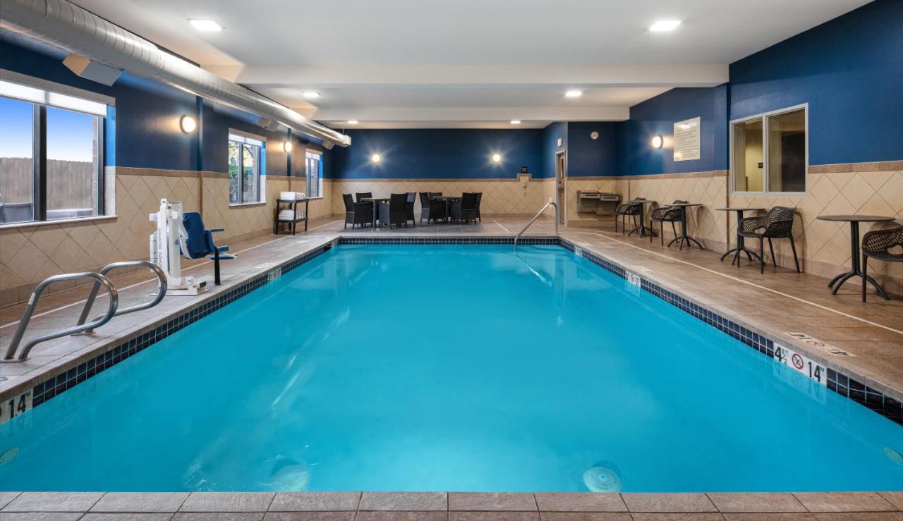 Hampton Inn Медфорд Екстер'єр фото