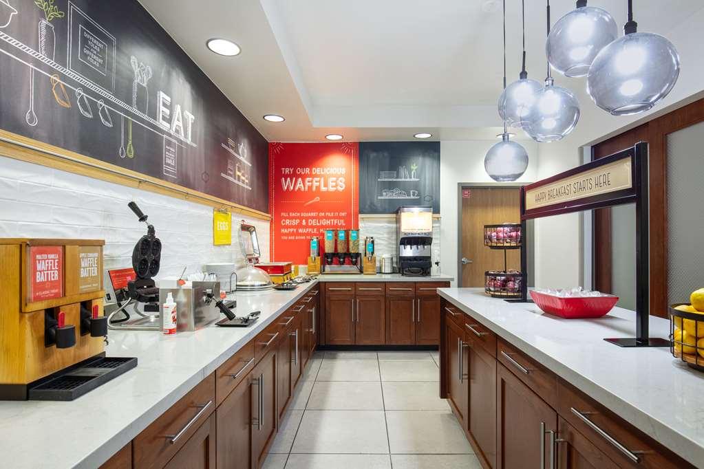 Hampton Inn Медфорд Ресторан фото
