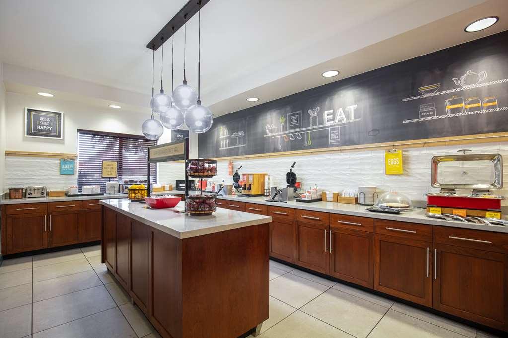 Hampton Inn Медфорд Ресторан фото